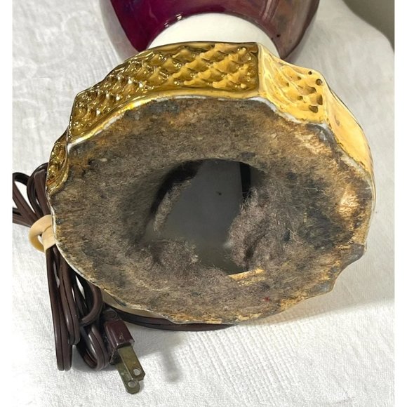 Vintage Porcelain Urn Style Table Lamp Victorian Scene Colonial Couple - Picture 11 of 12